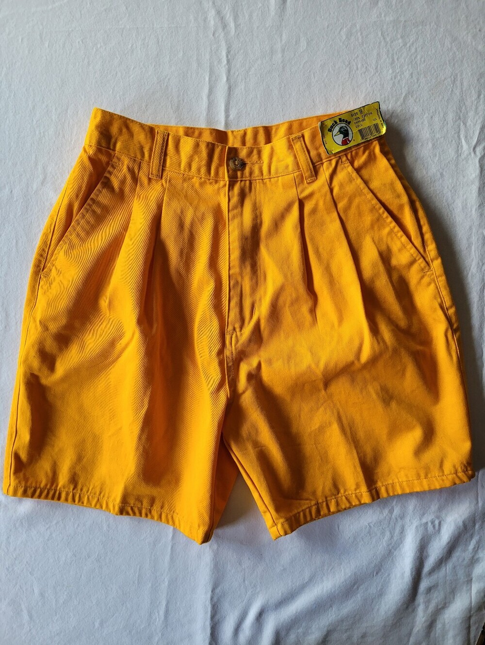 NWT Duck Head Men's Yellow Casual Pleated Shorts Size 16